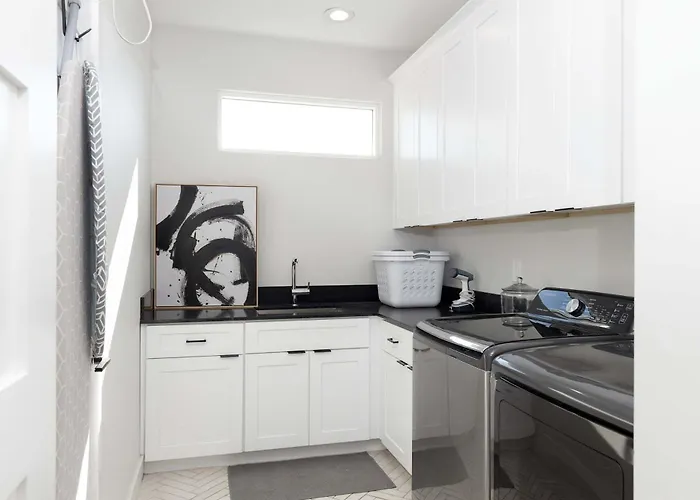 Modern Dreamland In Old Town Scottsdale